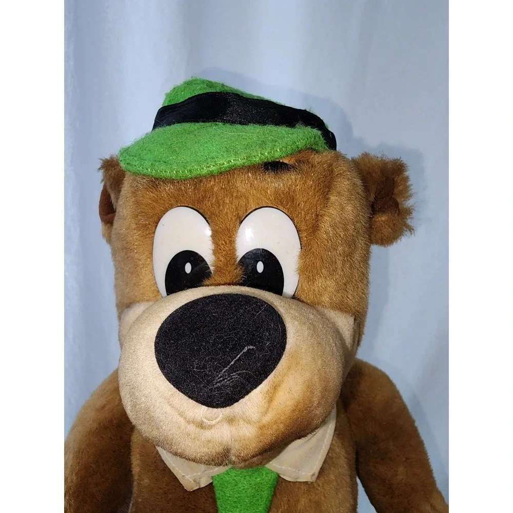 Vintage Yogi Bear 1996 Hannah Barbara Plush‎